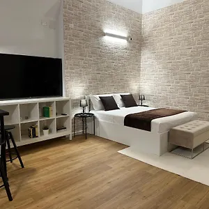 No Name Prestige Appartamento